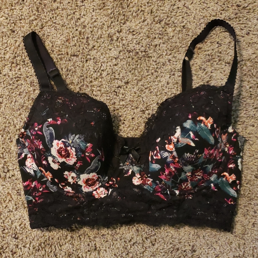 Structured sexy floral bra